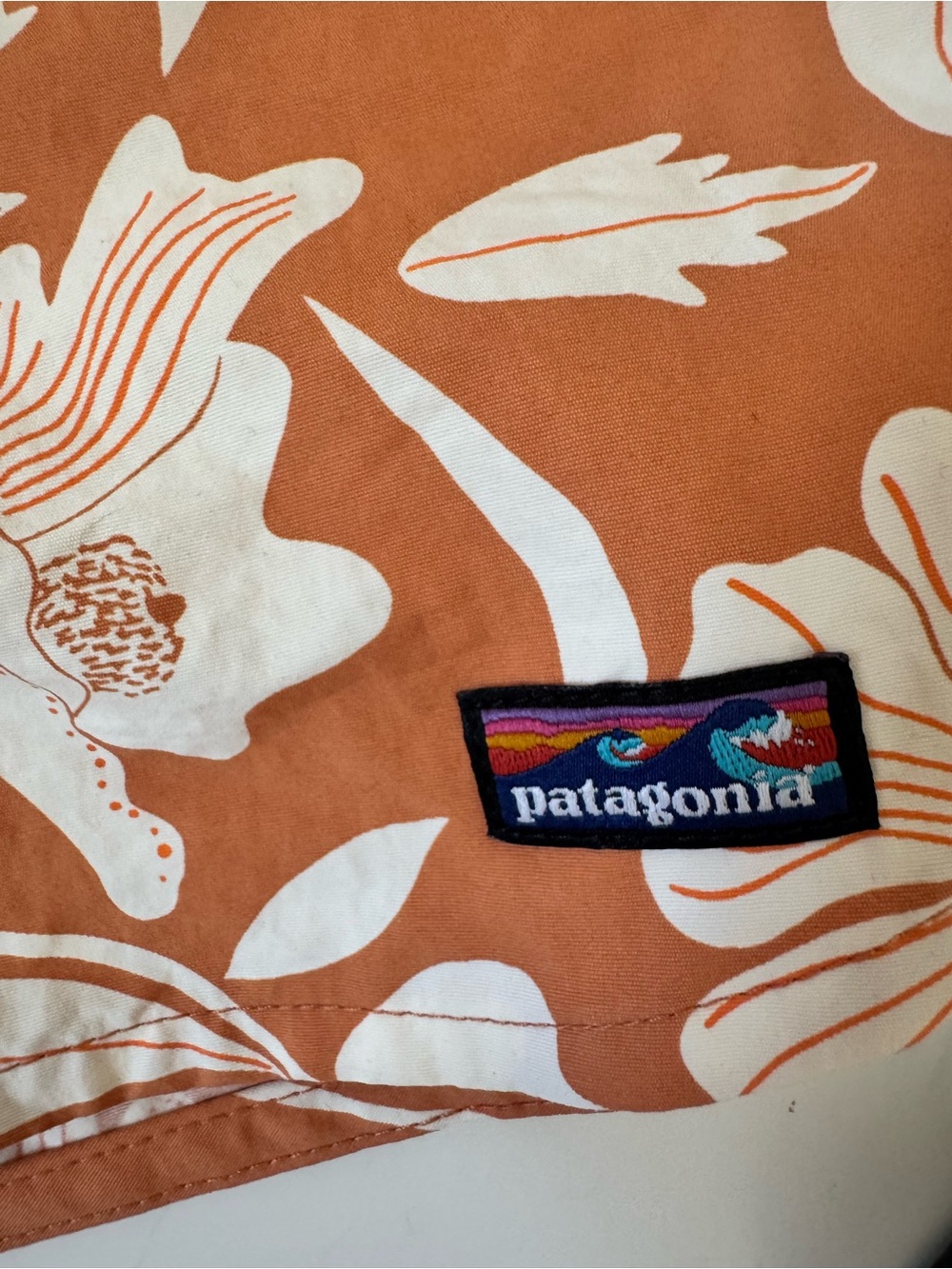 Patagonia Womens Wavefarer Boards Shorts 5" Orange/Peach White Floral Sz 12 - Picture 4 of 11